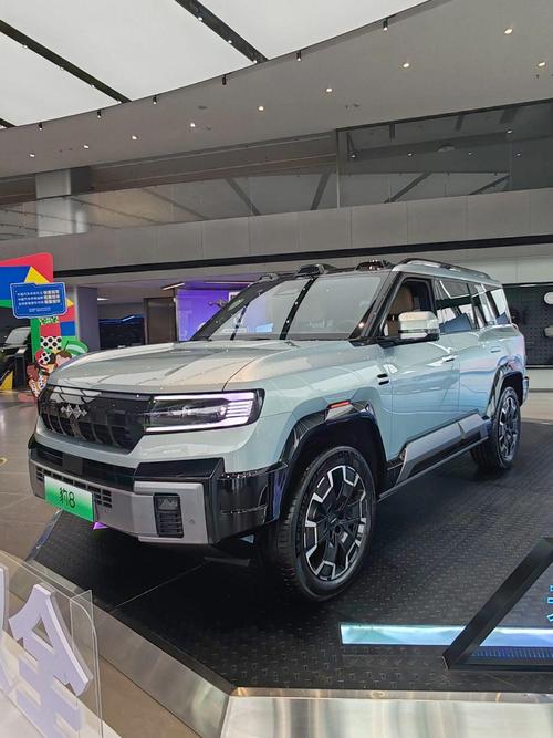 广州205比亚迪方程豹硬派越野的爆款，英菲尼迪35周年与你共成长