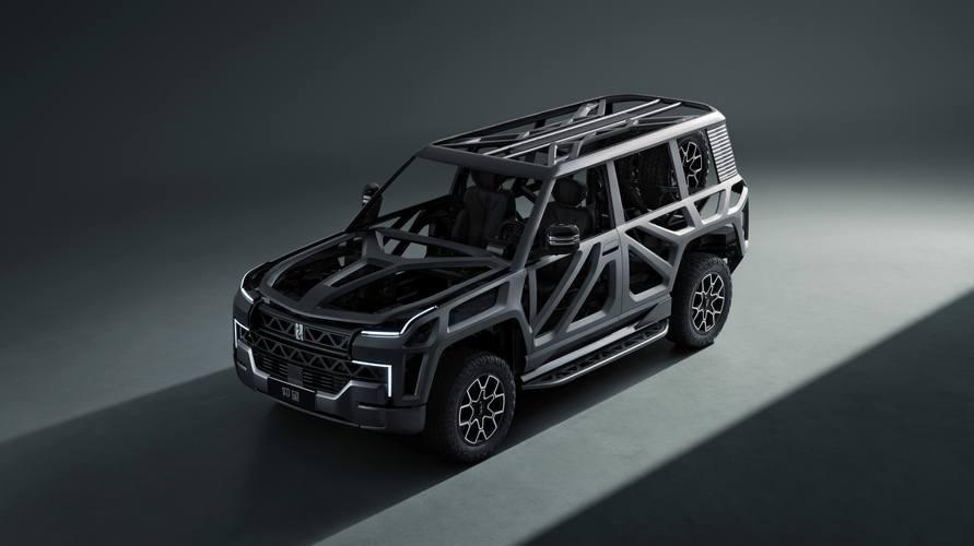 广州205仰望U8硬派越野的科技魅力，国能汽车对传统燃油车市场的冲击